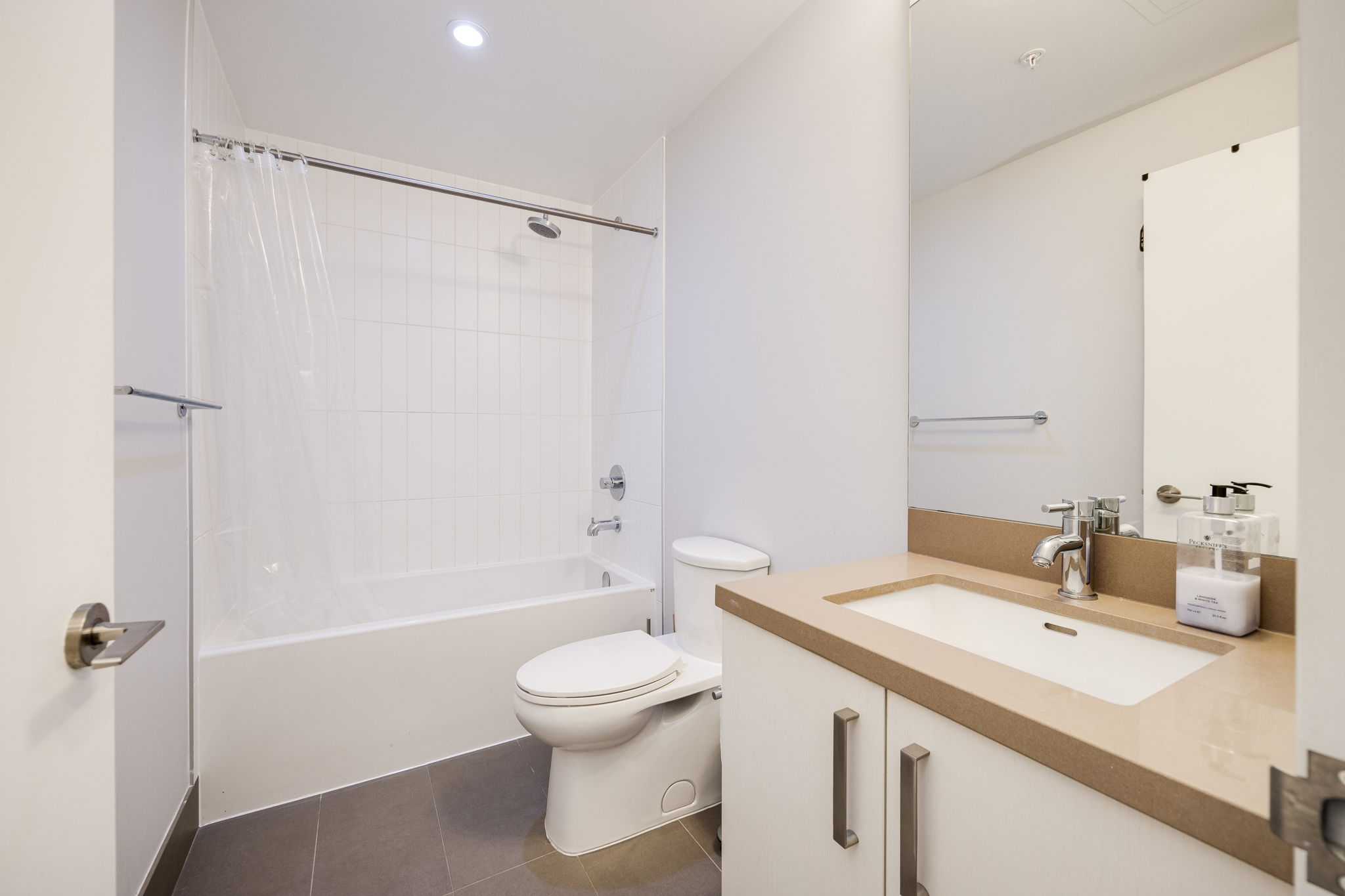 Toronto property showcase — delivered property photograph 17