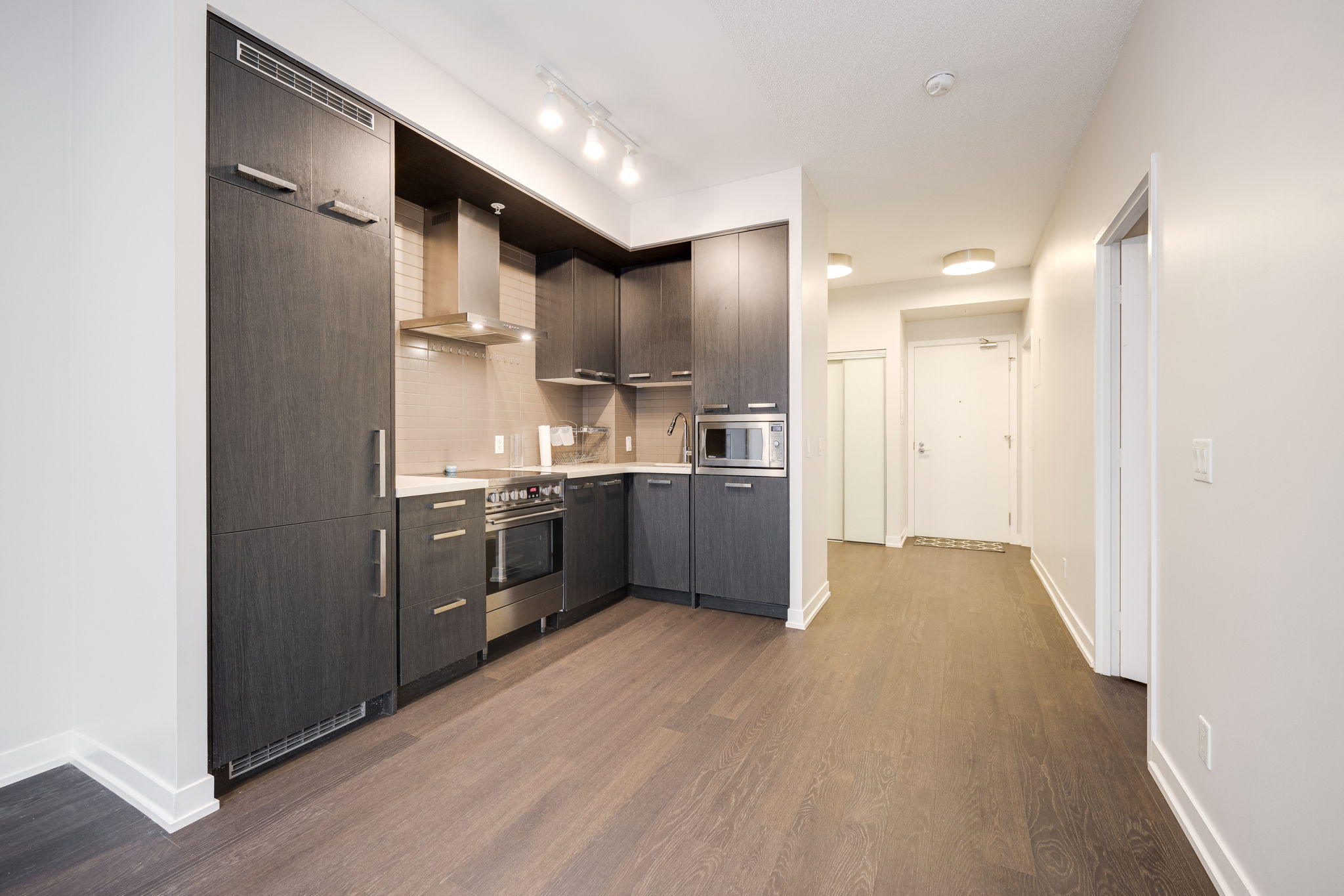Toronto property showcase — delivered property photograph 6