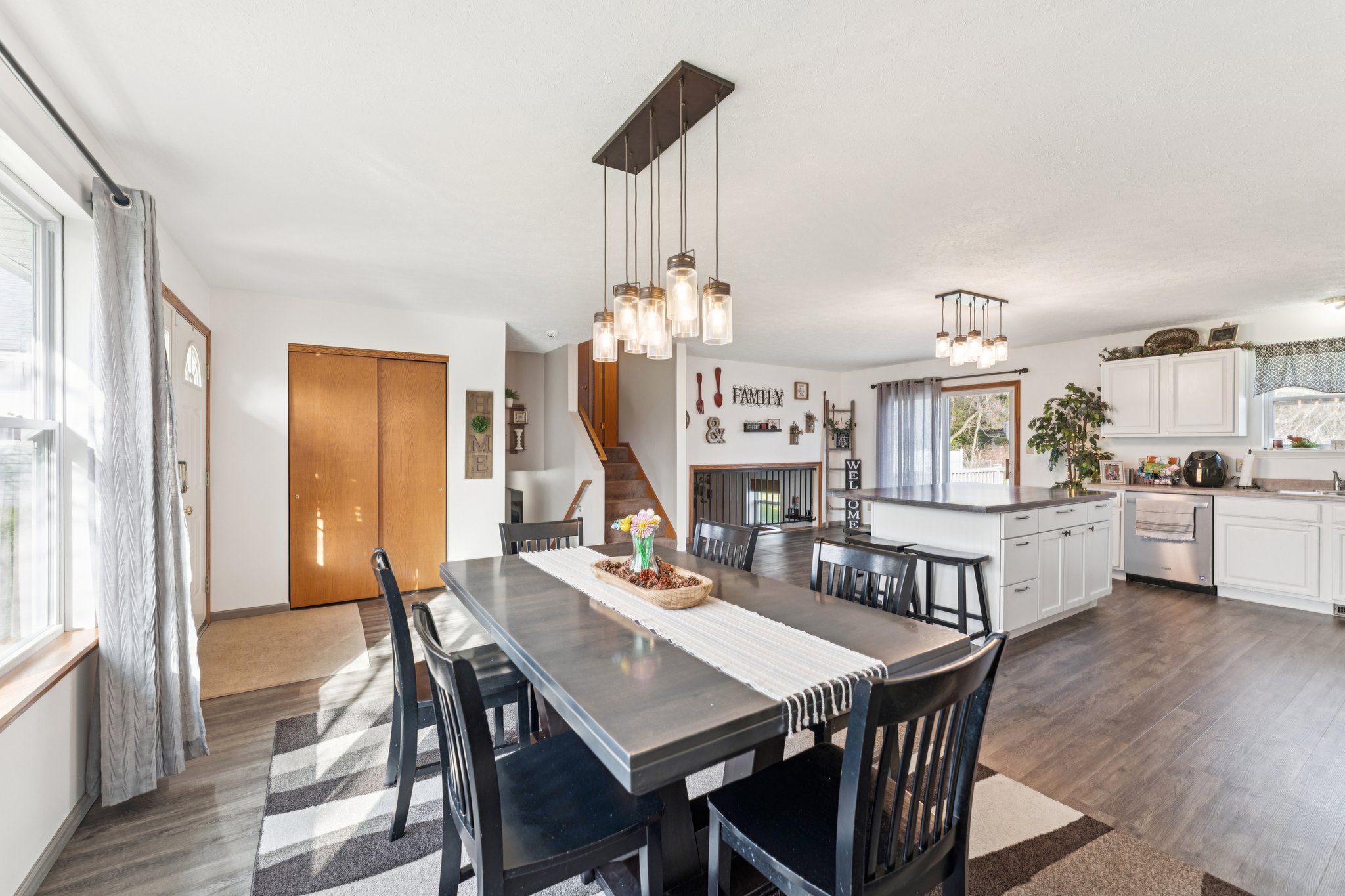 Mill Pond Dr-S2803-013.jpg