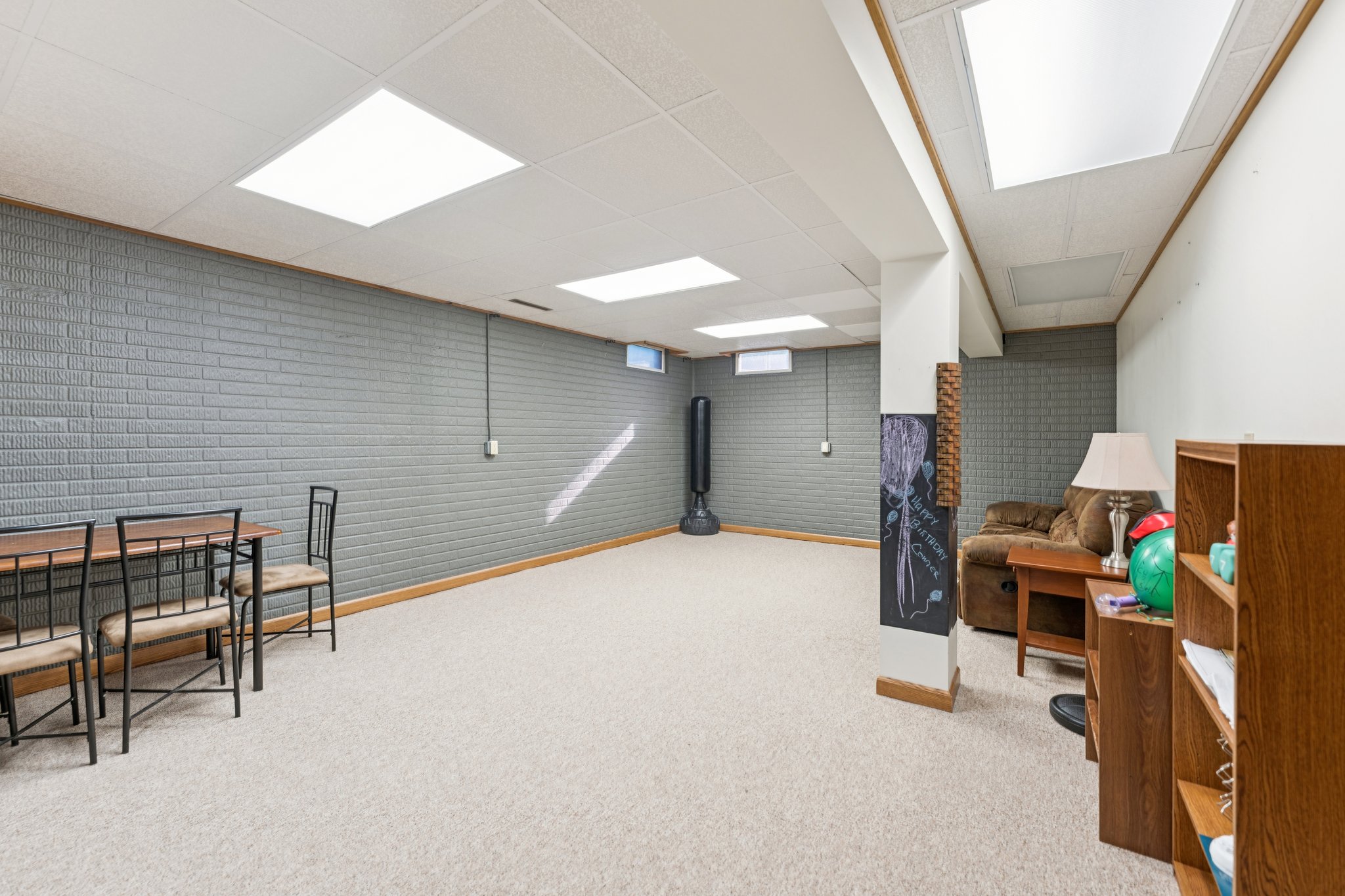 Mill Pond Dr-S2803-038.jpg