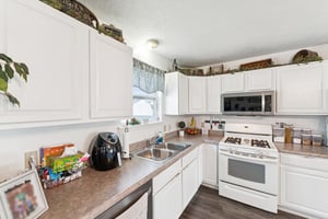 Mill Pond Dr-S2803-017.jpg