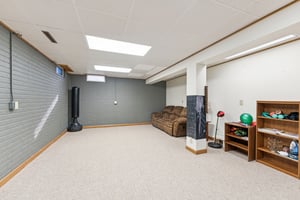 Mill Pond Dr-S2803-039.jpg