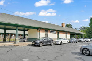 Nearby Train Station