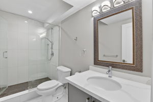  Photo 37