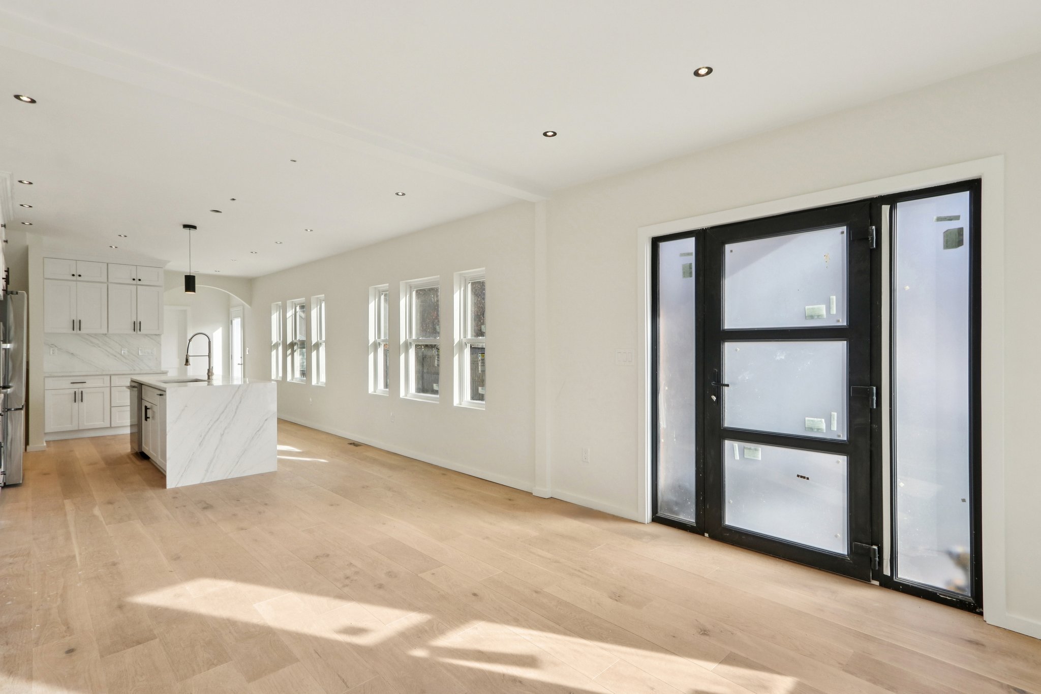 Summer St-L0912-005.jpg