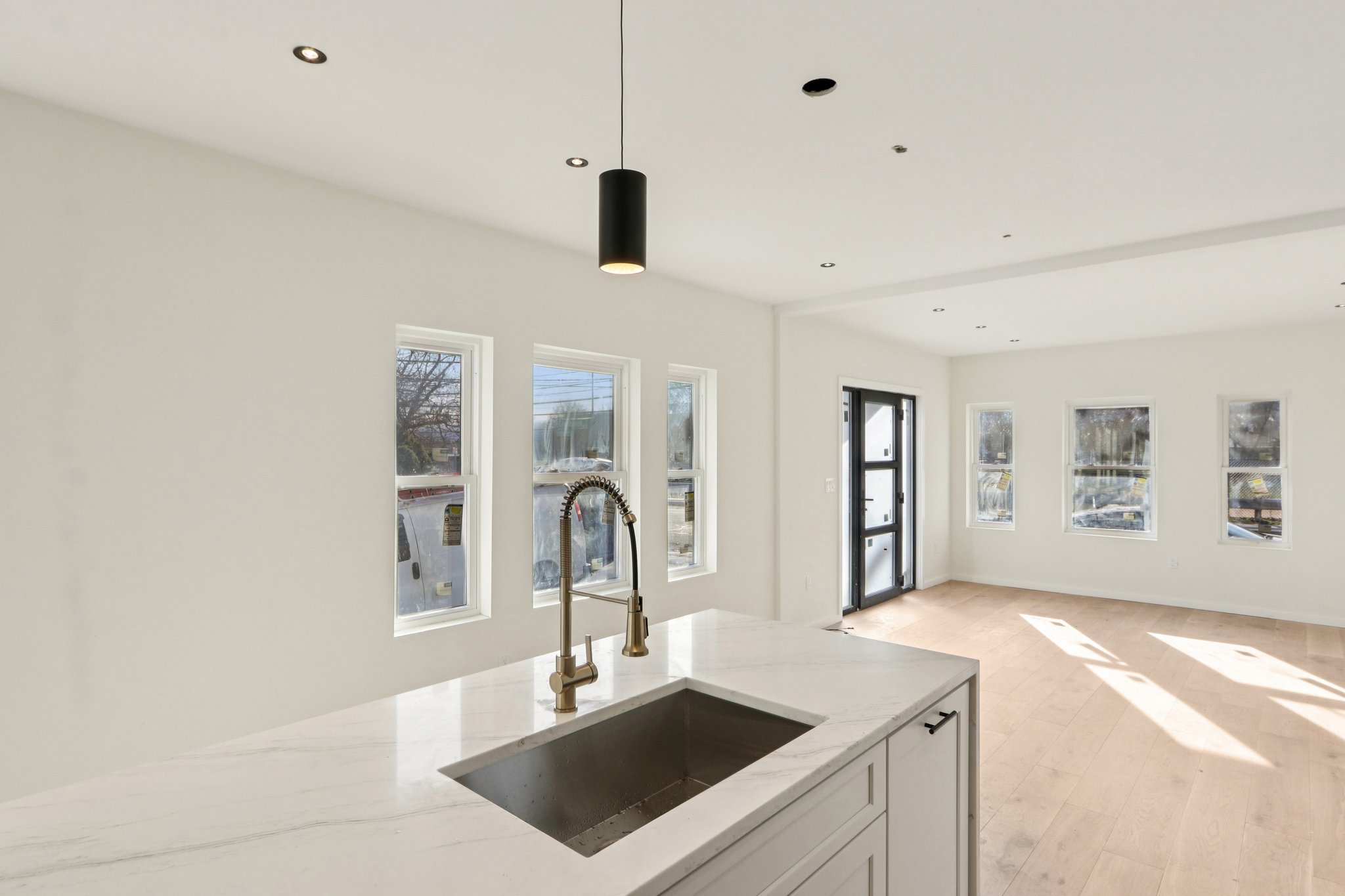 Summer St-L0912-010.jpg