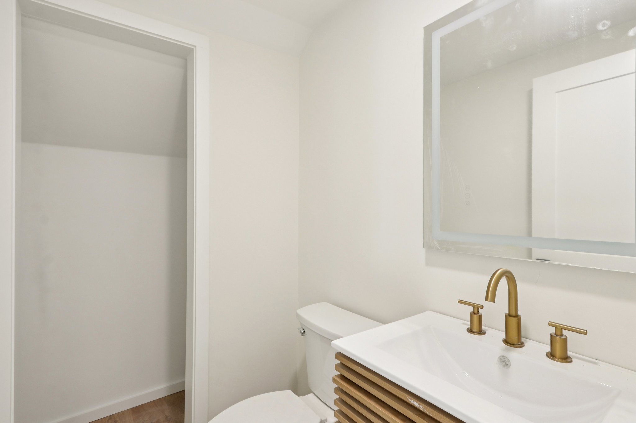 Summer St-L0912-022.jpg