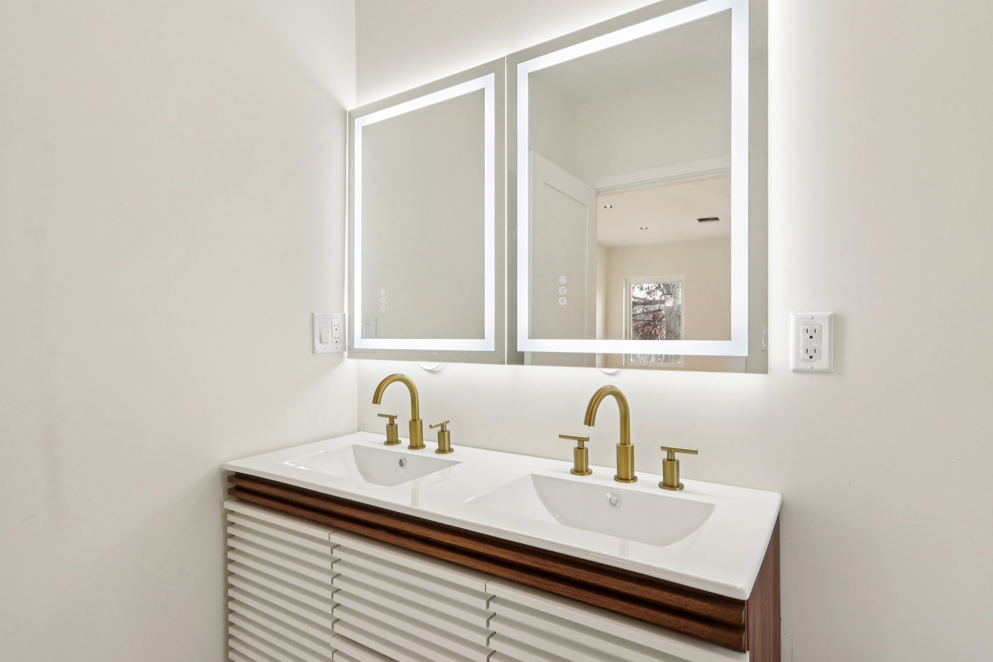 Summer St-L0912-029.jpg