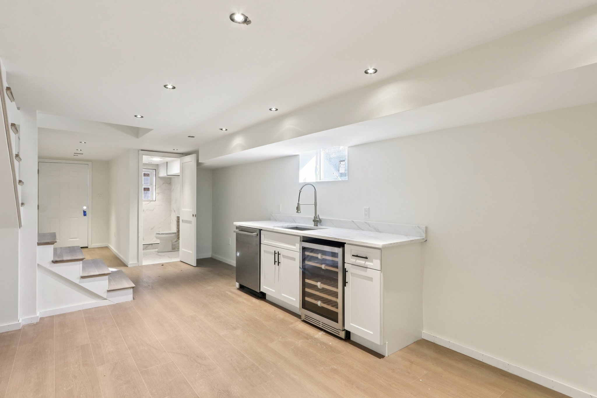 Summer St-L0912-031.jpg