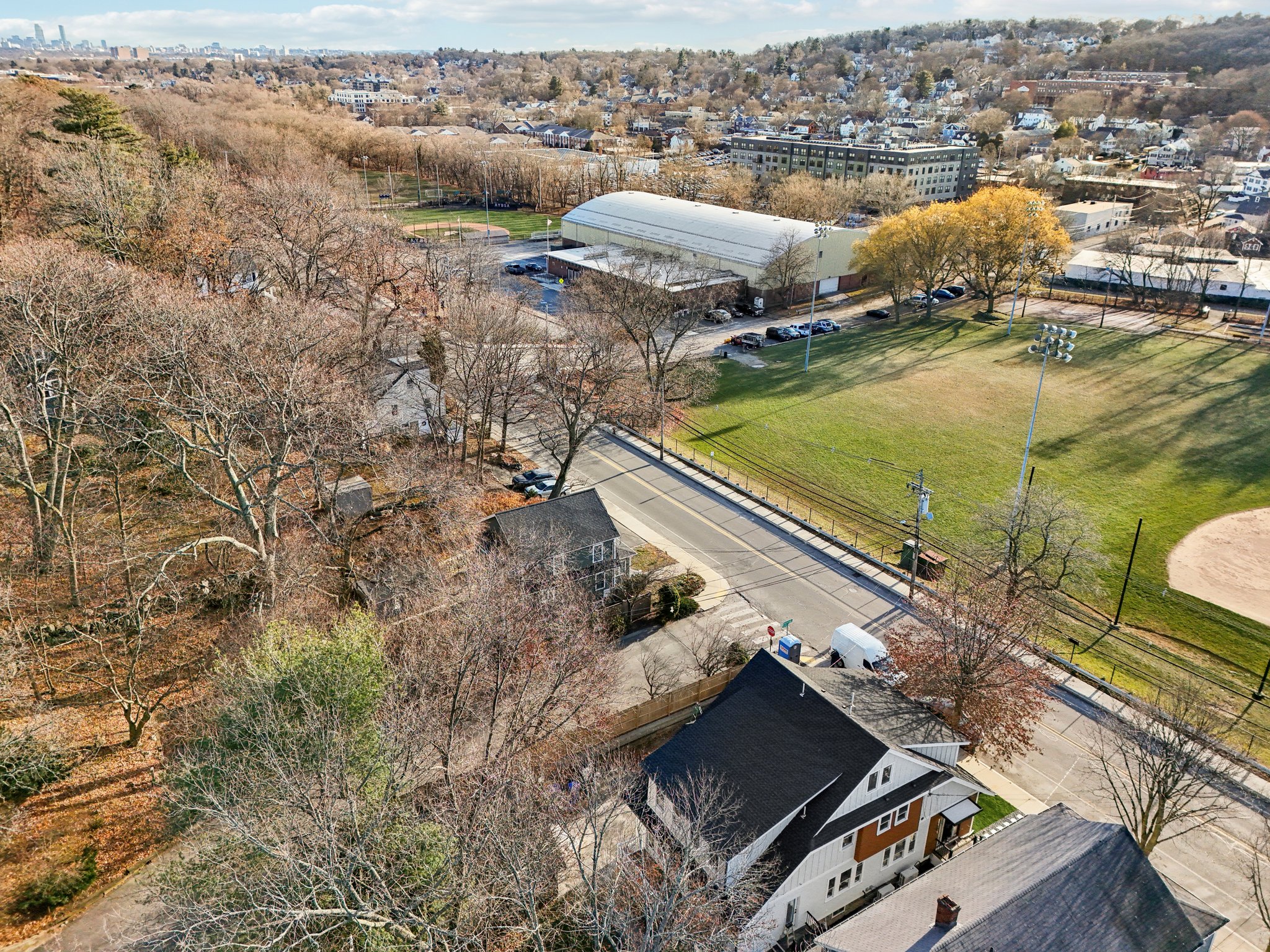 Summer St-L0912-047.jpg