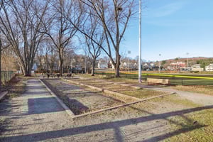 Summer St-0912-915.jpg