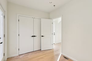 Summer St-L0912-016.jpg