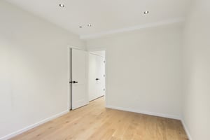 Summer St-L0912-021.jpg