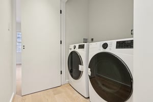 Summer St-L0912-030.jpg