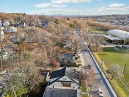 Summer St-L0912-046.jpg