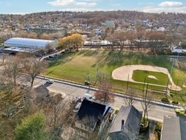 Summer St-L0912-049.jpg