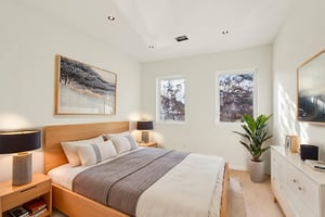 Summer St-L0912-025 virtually staged.jpeg