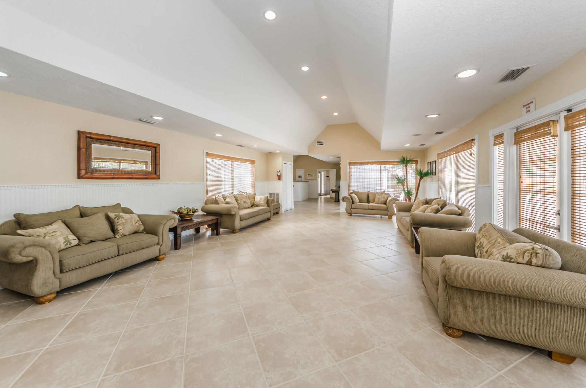 5-Clubhouse Great Room