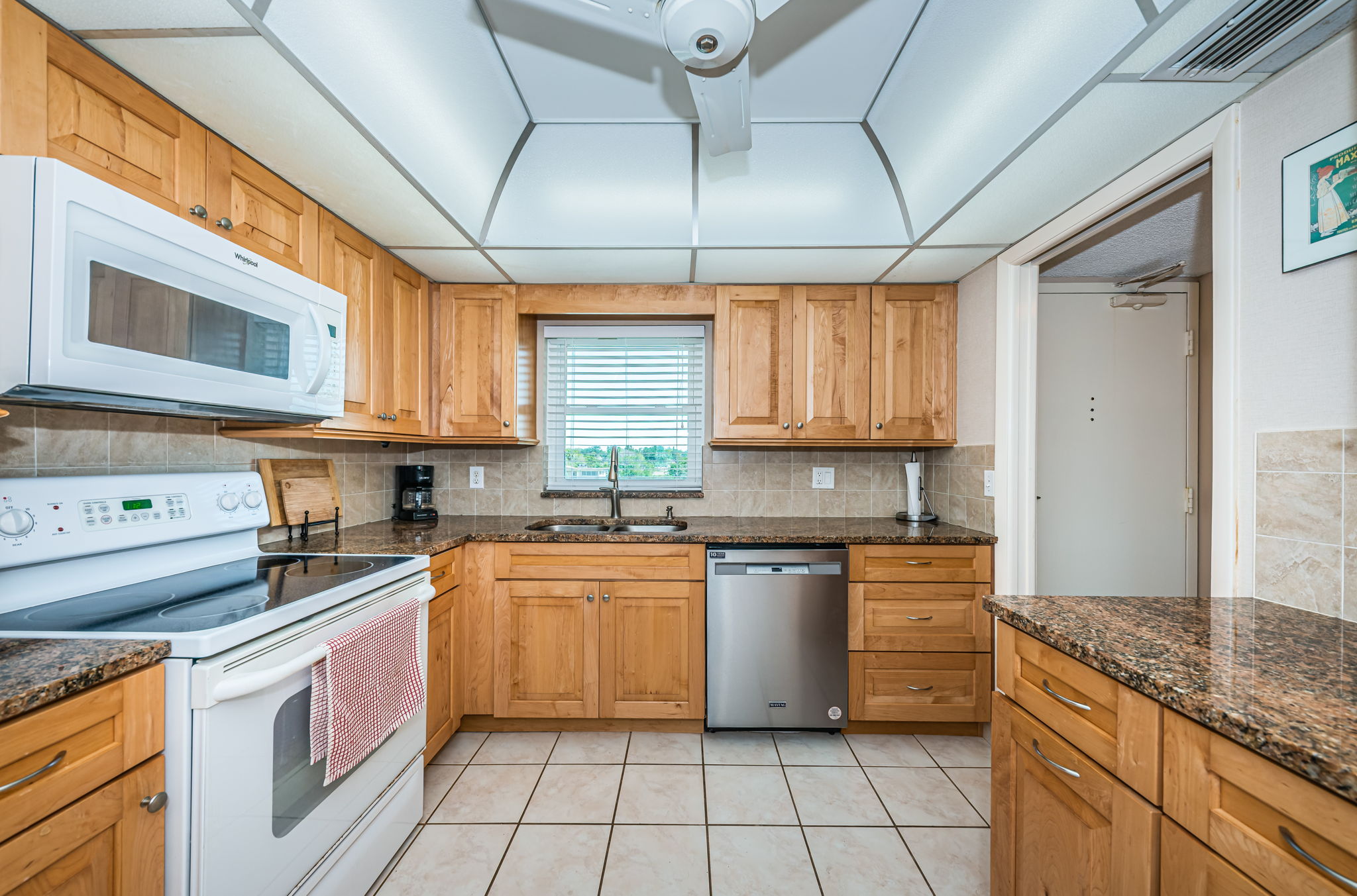 Kitchen 3-4