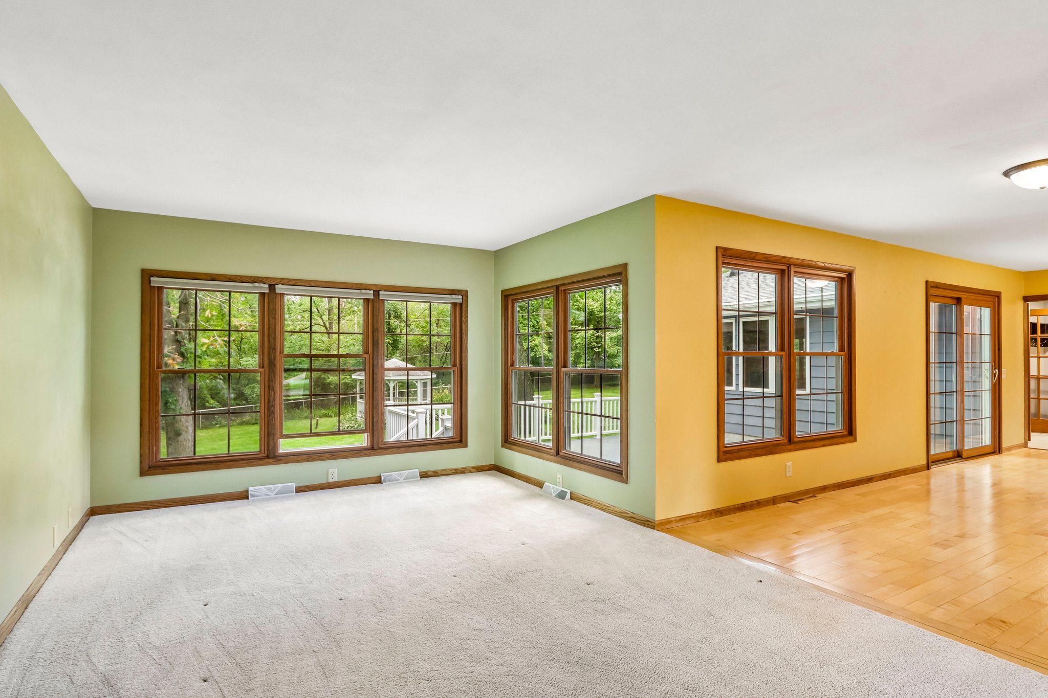 Sundance Ct-S2409-031.jpg