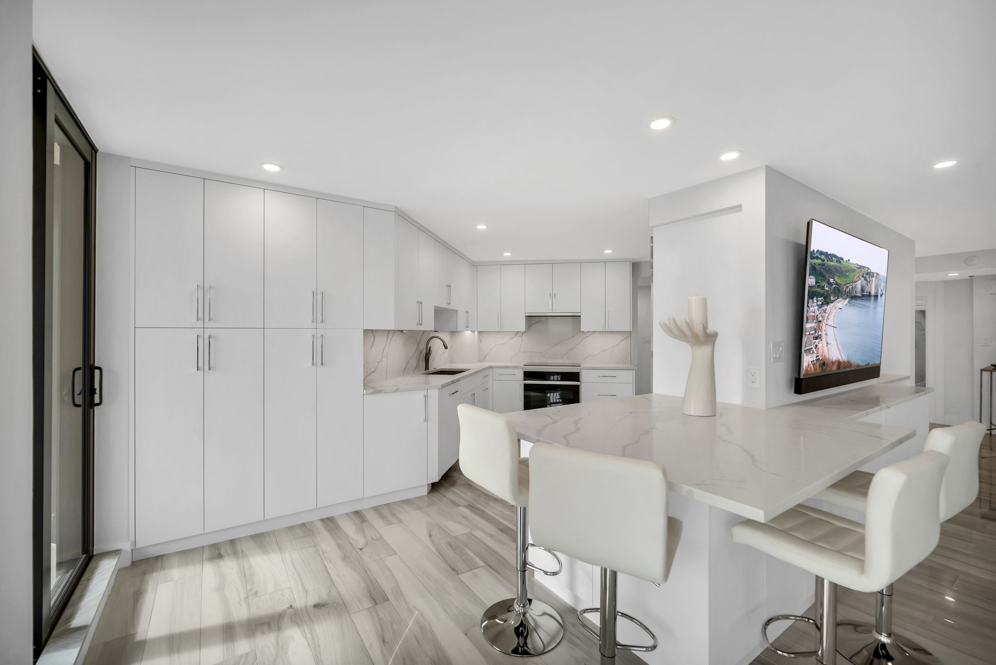 Kitchen with Lots of Storage