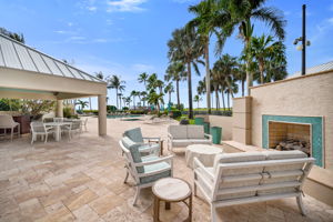 Outdoor Fireplace and Bar