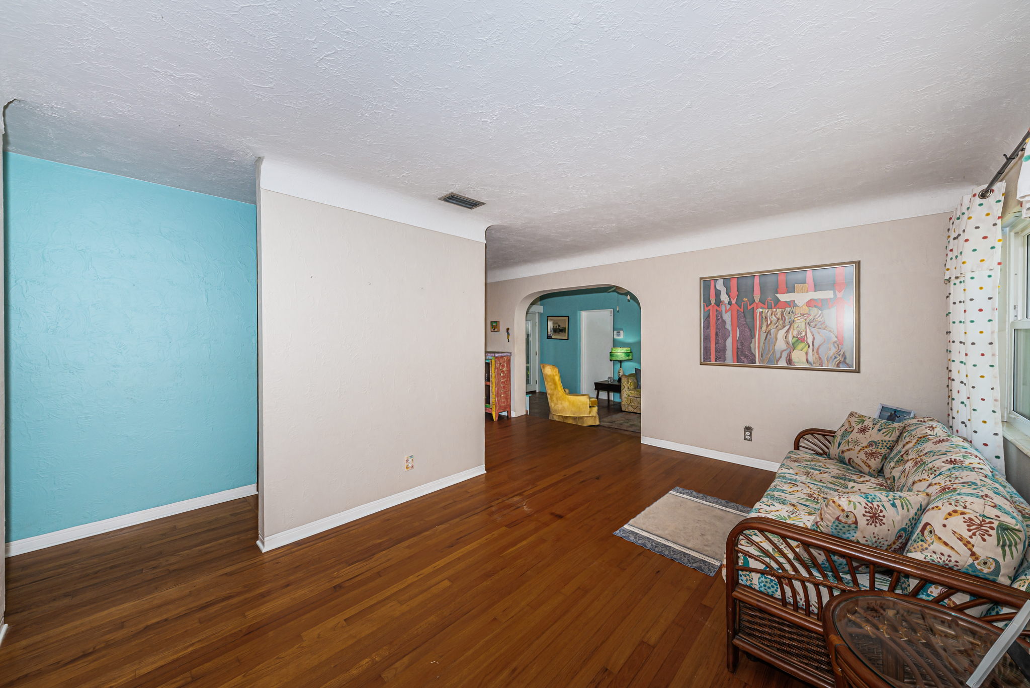Living Room 1-2