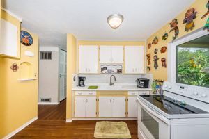 Kitchen 4-2