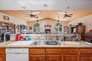 Kitchen/Main Living Area
