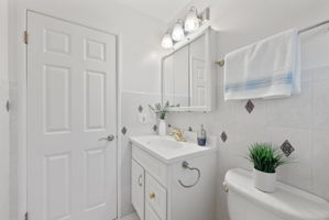  Photo 44