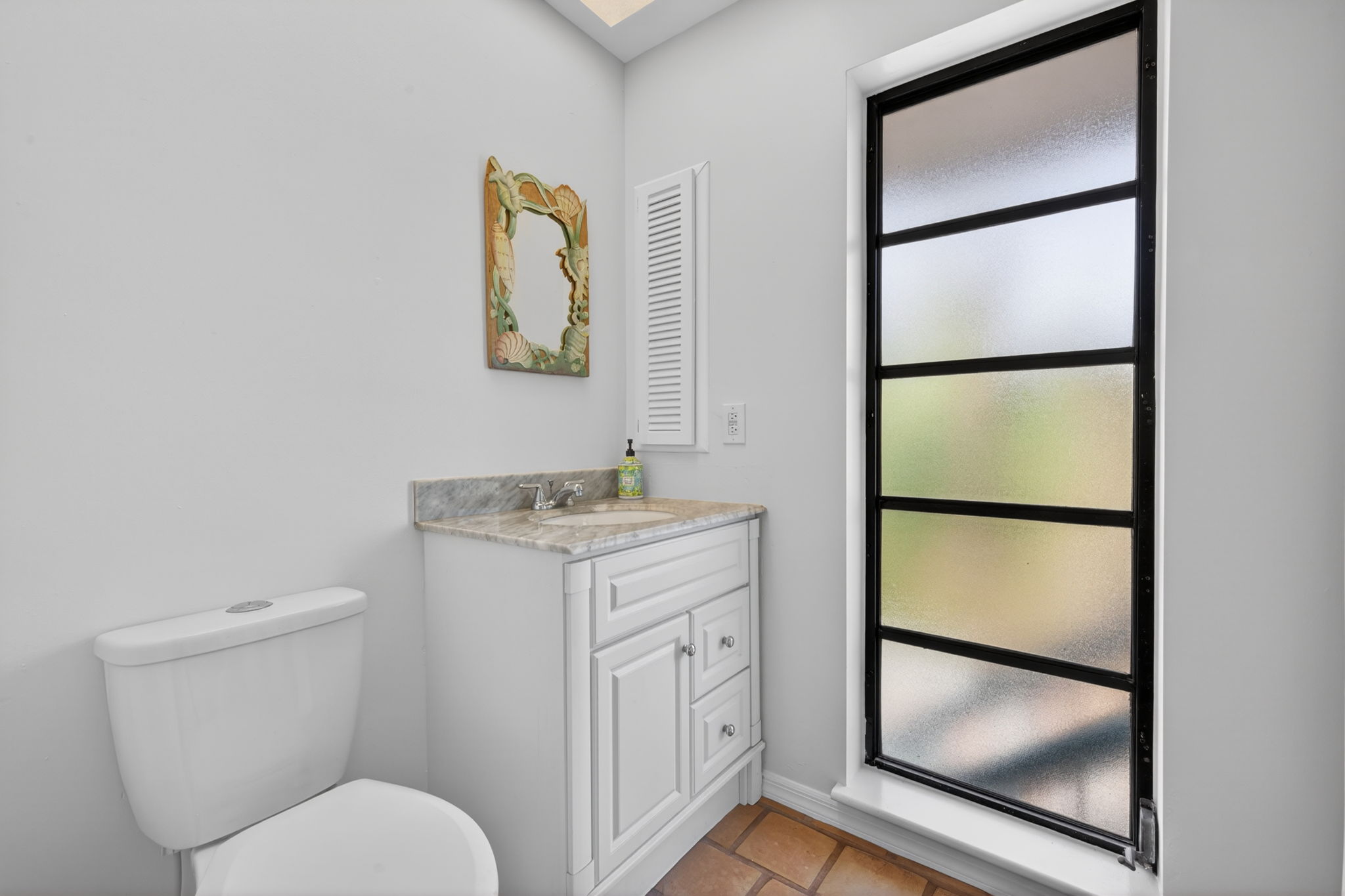 Guest Bathroom 1 of 2