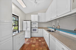 Kitchen 1 of 2