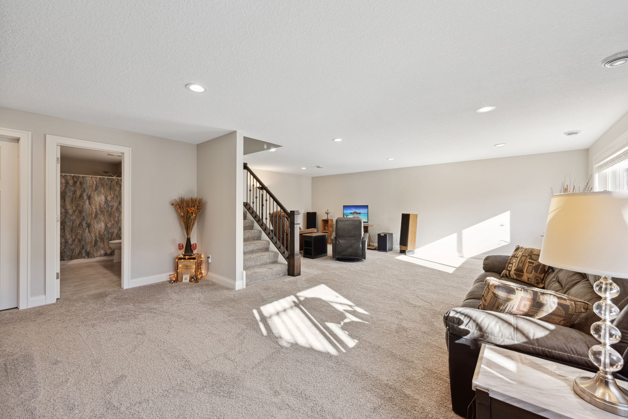 08_Interior