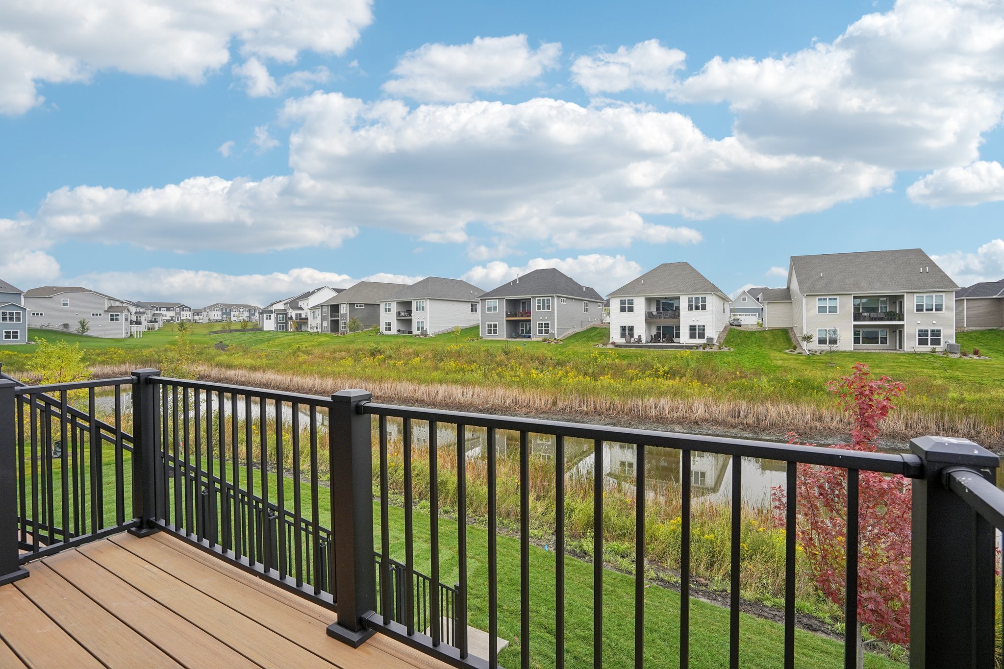 Meadowview Ln-S1109-053.jpg