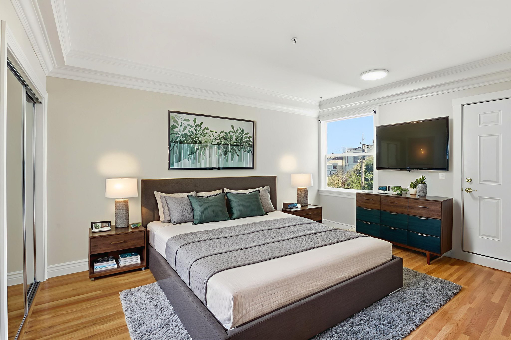 047_f8_456 11th Ave 458 virtually staged.jpeg