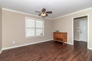 Dining Room/Laundry Room