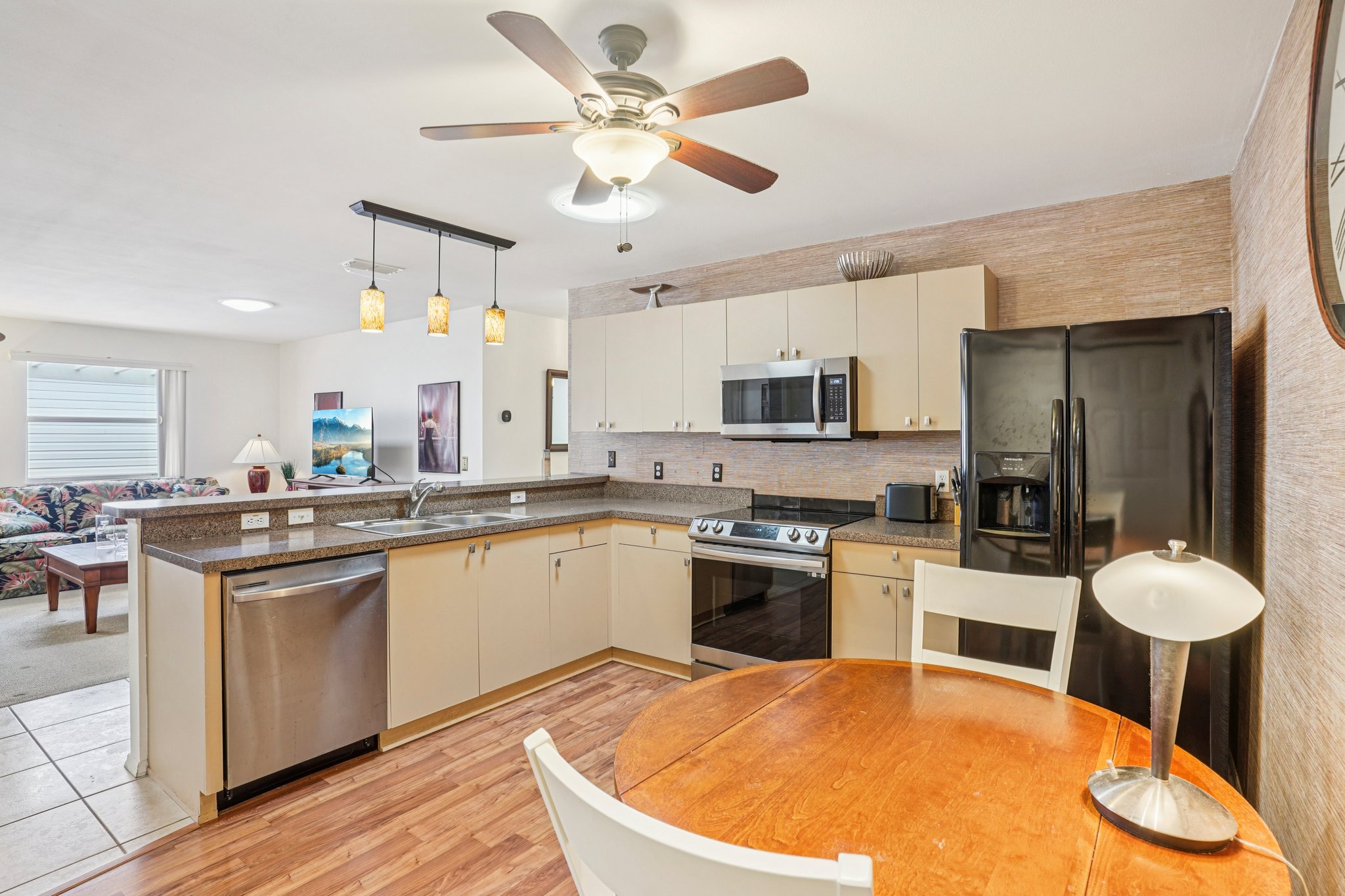 Hildalgo Dr-S0704-014.jpg