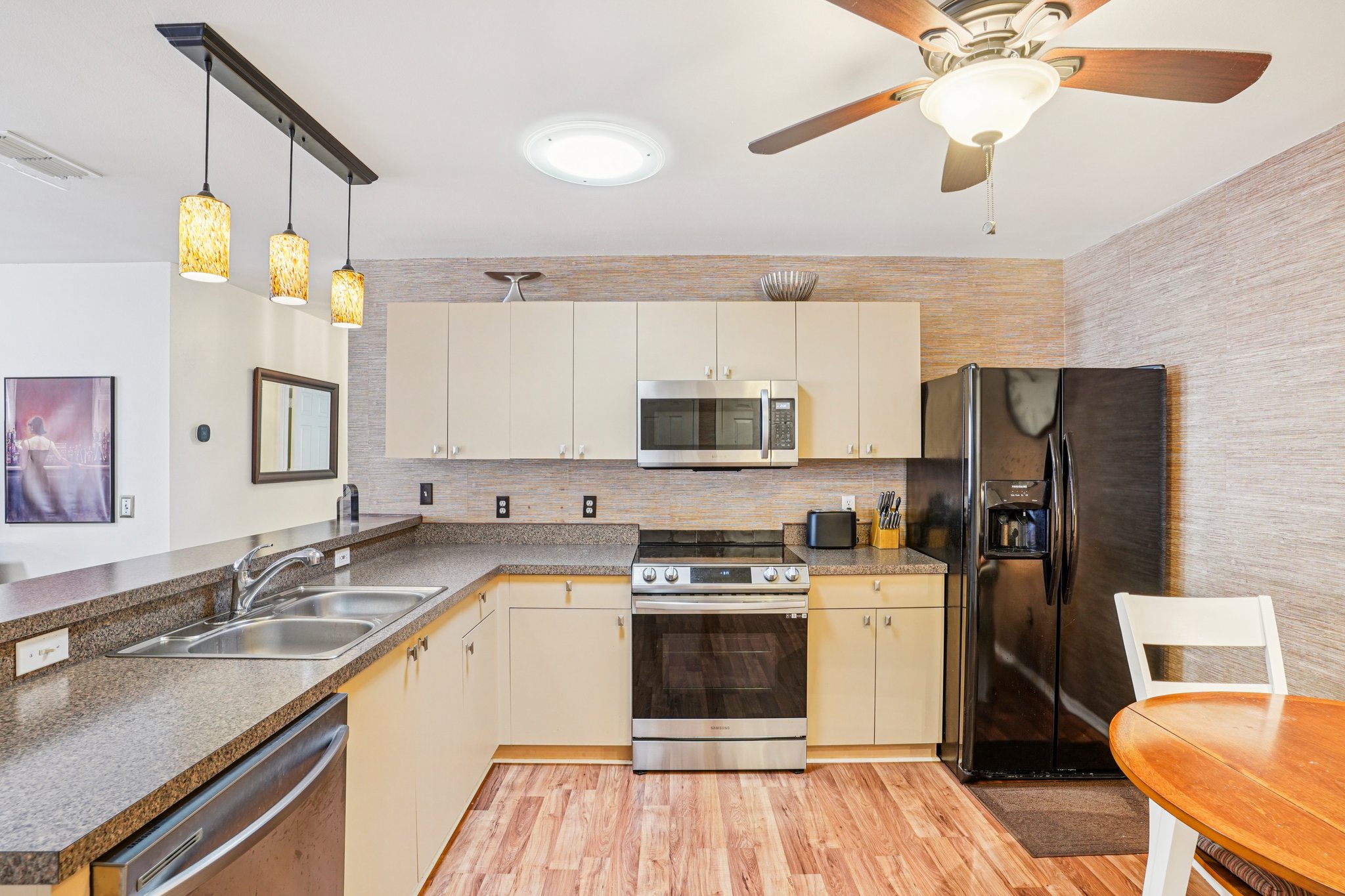 Hildalgo Dr-S0704-015.jpg