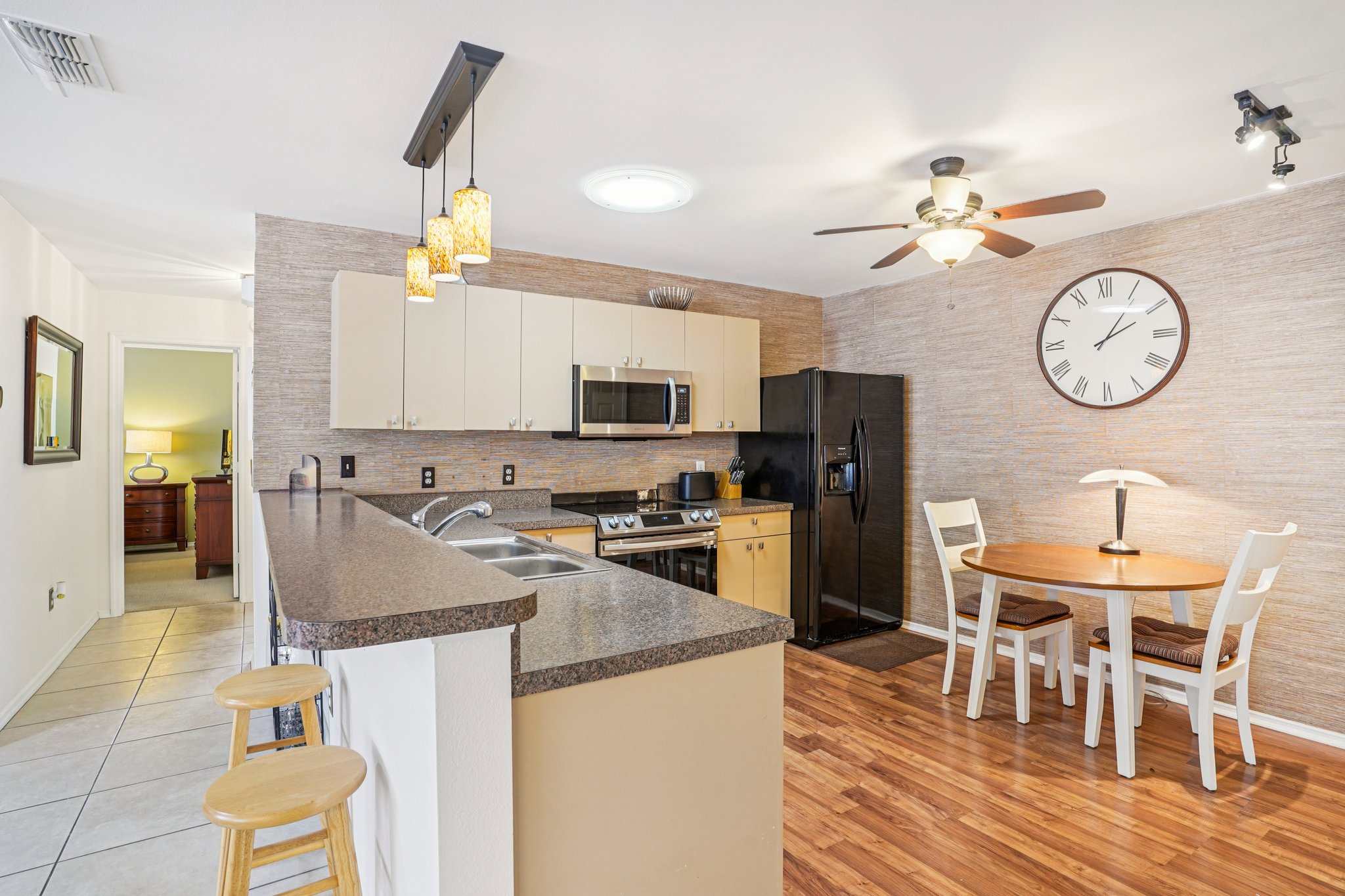 Hildalgo Dr-S0704-017.jpg