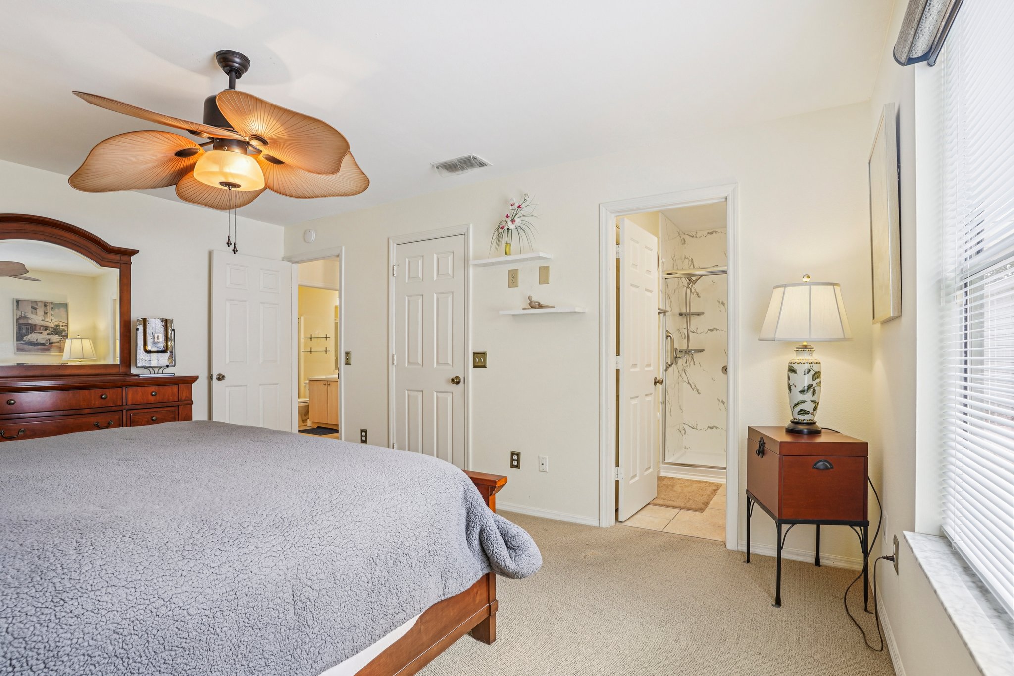 Hildalgo Dr-S0704-024.jpg