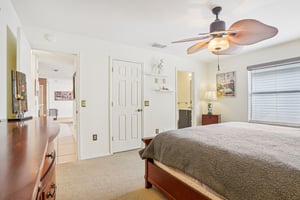 Hildalgo Dr-S0704-025.jpg