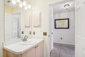 Hildalgo Dr-S0704-032.jpg