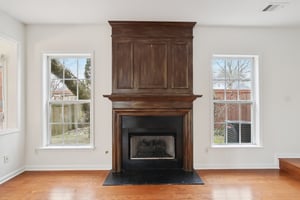 Old Towne Dr-S0702-020.jpg