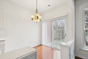 Old Towne Dr-S0702-032.jpg