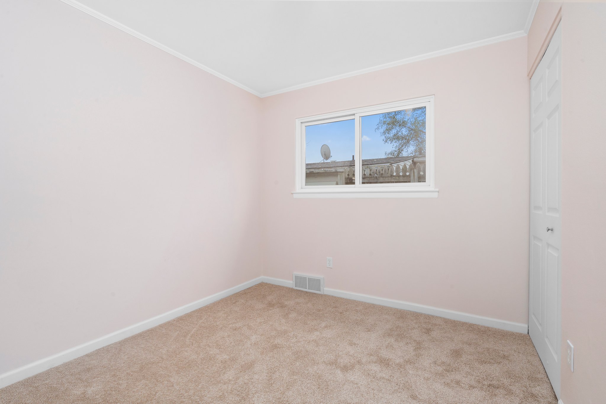 456 S Hawthorne St, Westland, MI 48186 Knightwing Media