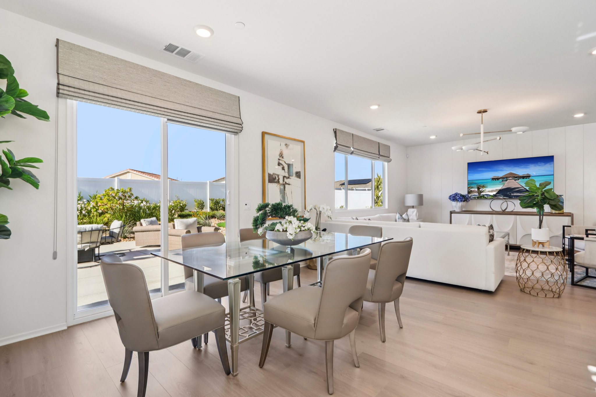 17th St E-S0212-008 (2).jpg