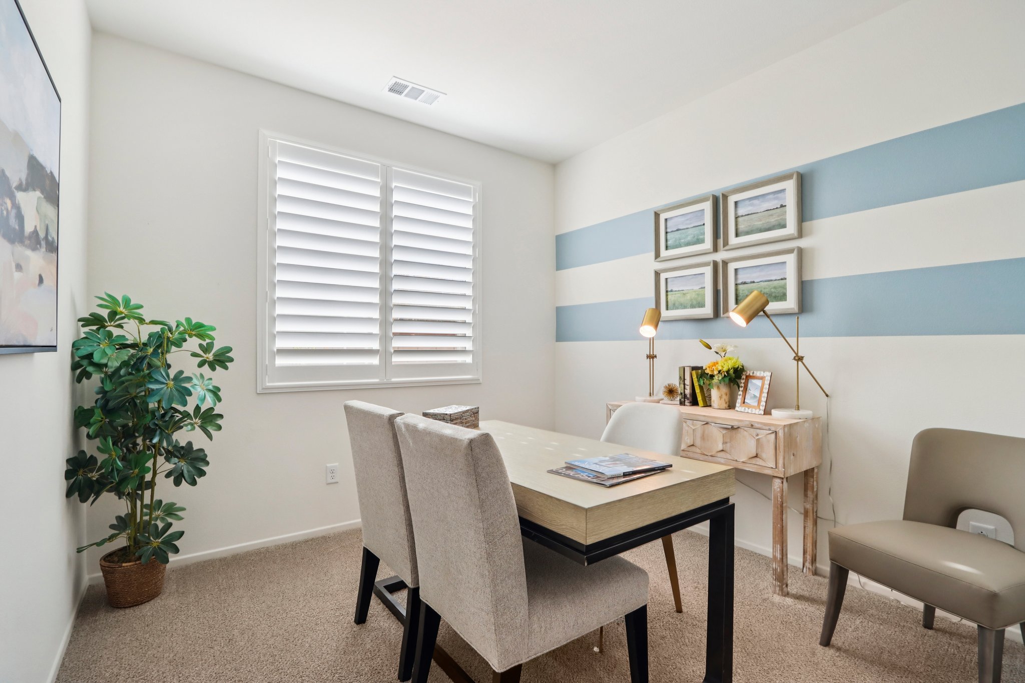 17th St E-S0212-016 (2).jpg