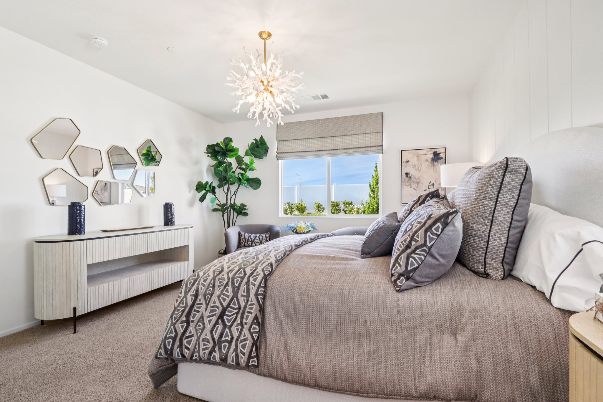 17th St E-S0212-020 (2).jpg