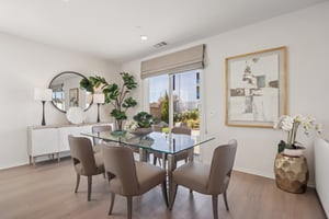 17th St E-S0212-007.jpg