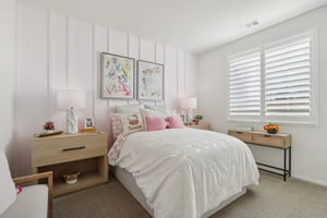 17th St E-S0212-014.jpg